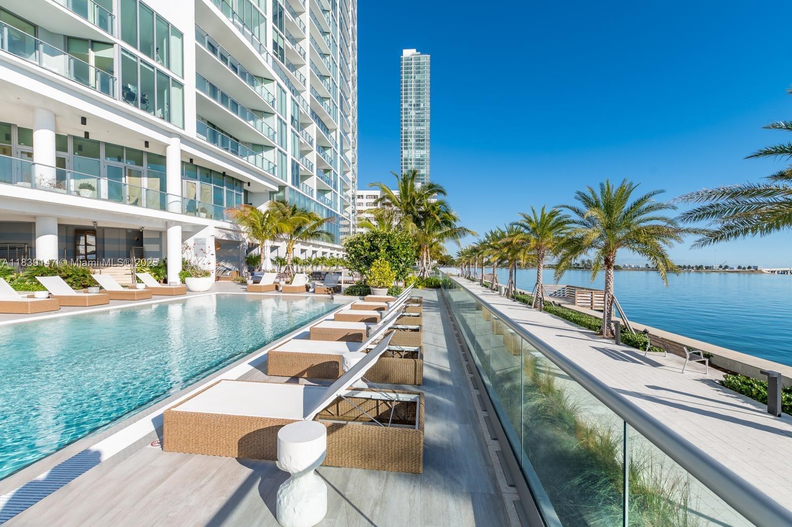 image Biscayne Beach Condo3