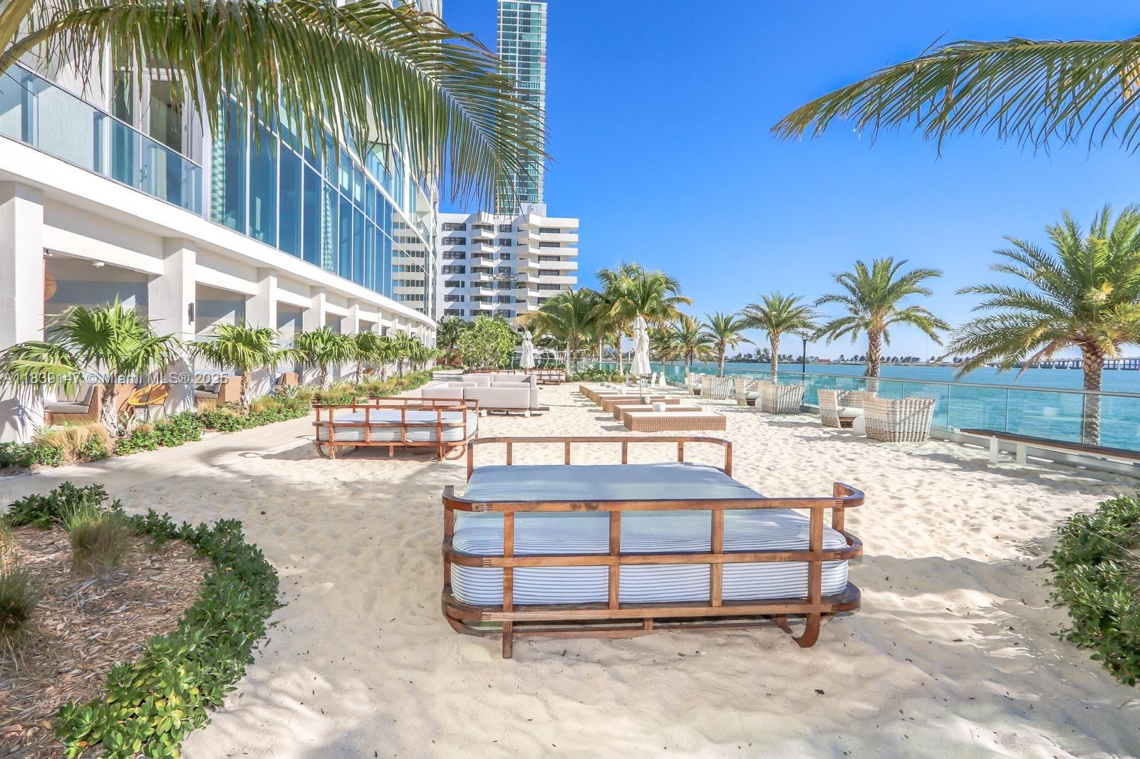 image Biscayne Beach Condo4