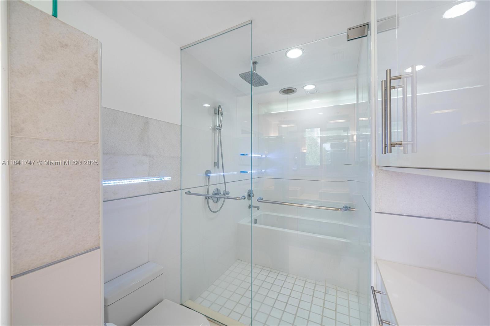 671 NE 57th St Miami, FL 33137 671 NE 57th St Miami, FL 33137