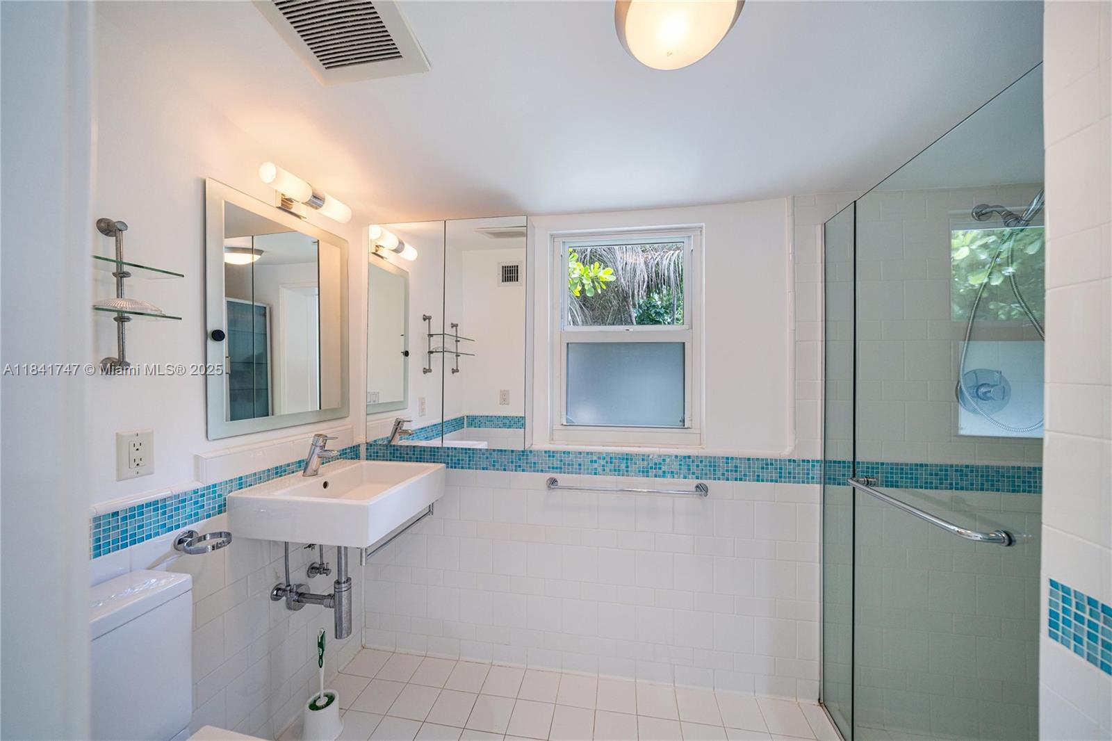671 NE 57th St Miami, FL 33137 671 NE 57th St Miami, FL 33137