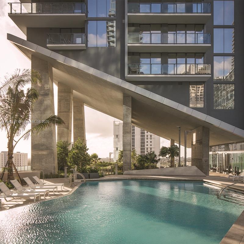 image Rise Condo19