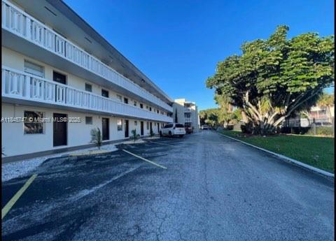 18900 NE 14th Ave #D308 Miami, FL 33179