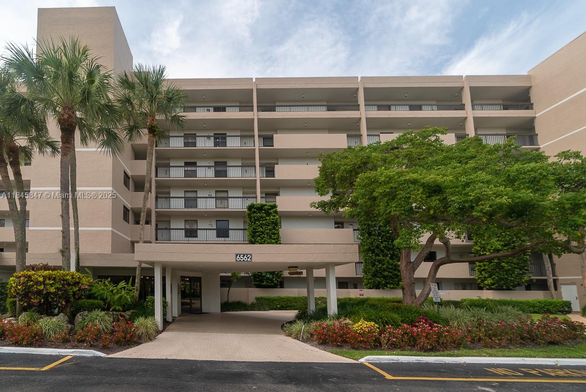 6562 Boca Del Mar Dr #225