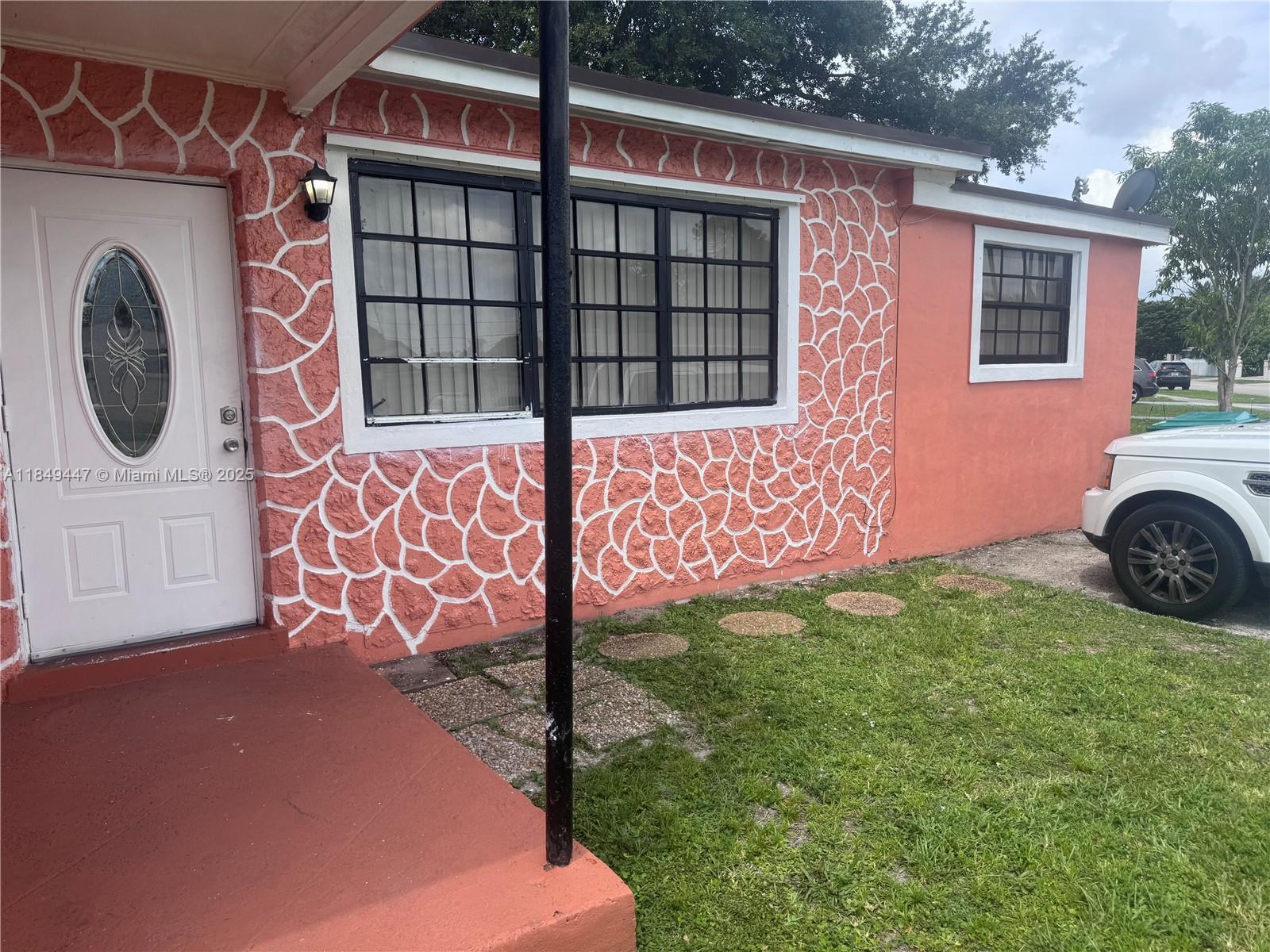 1750 NW 185th St