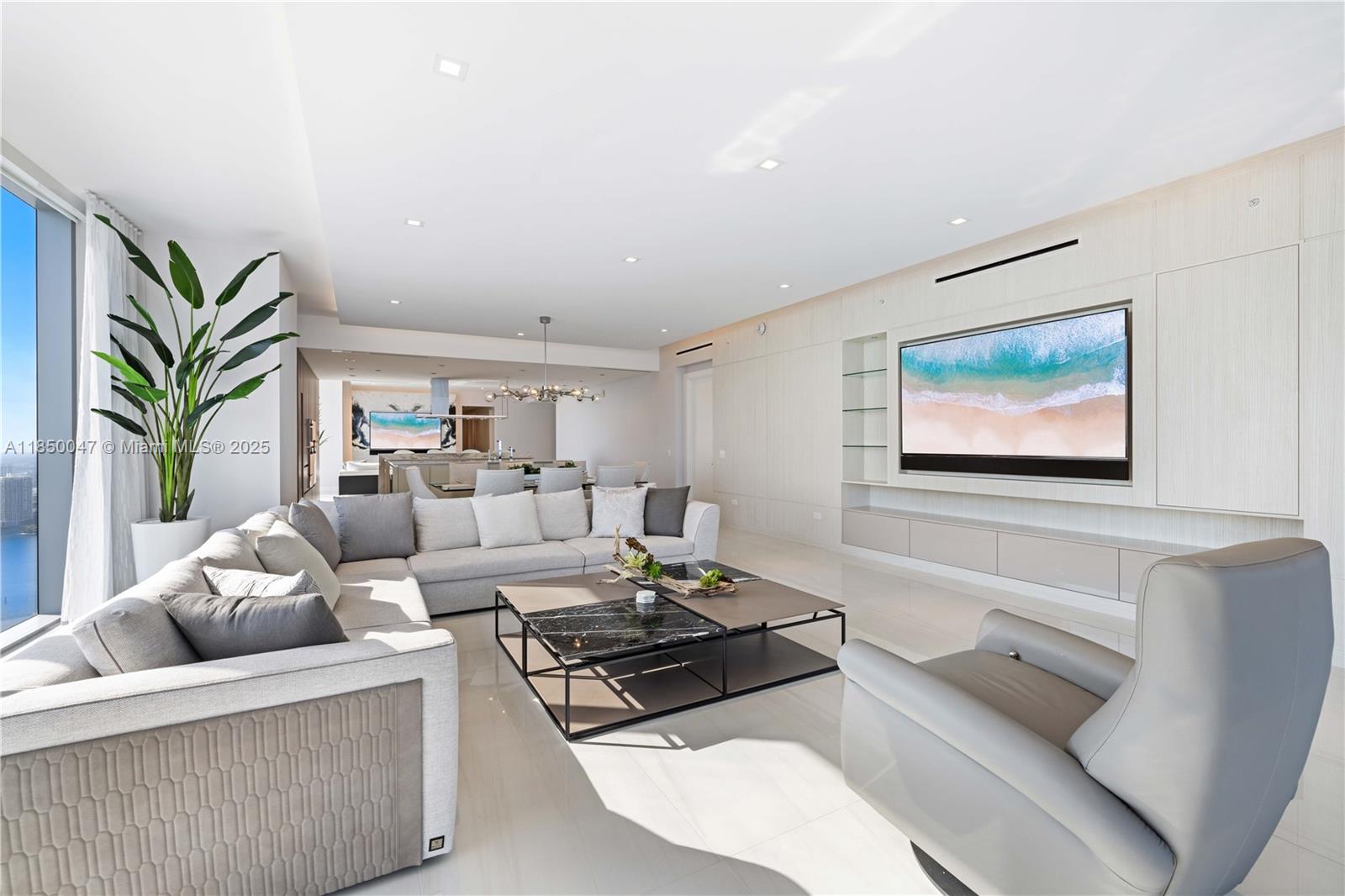 image Turnberry Ocean Club9