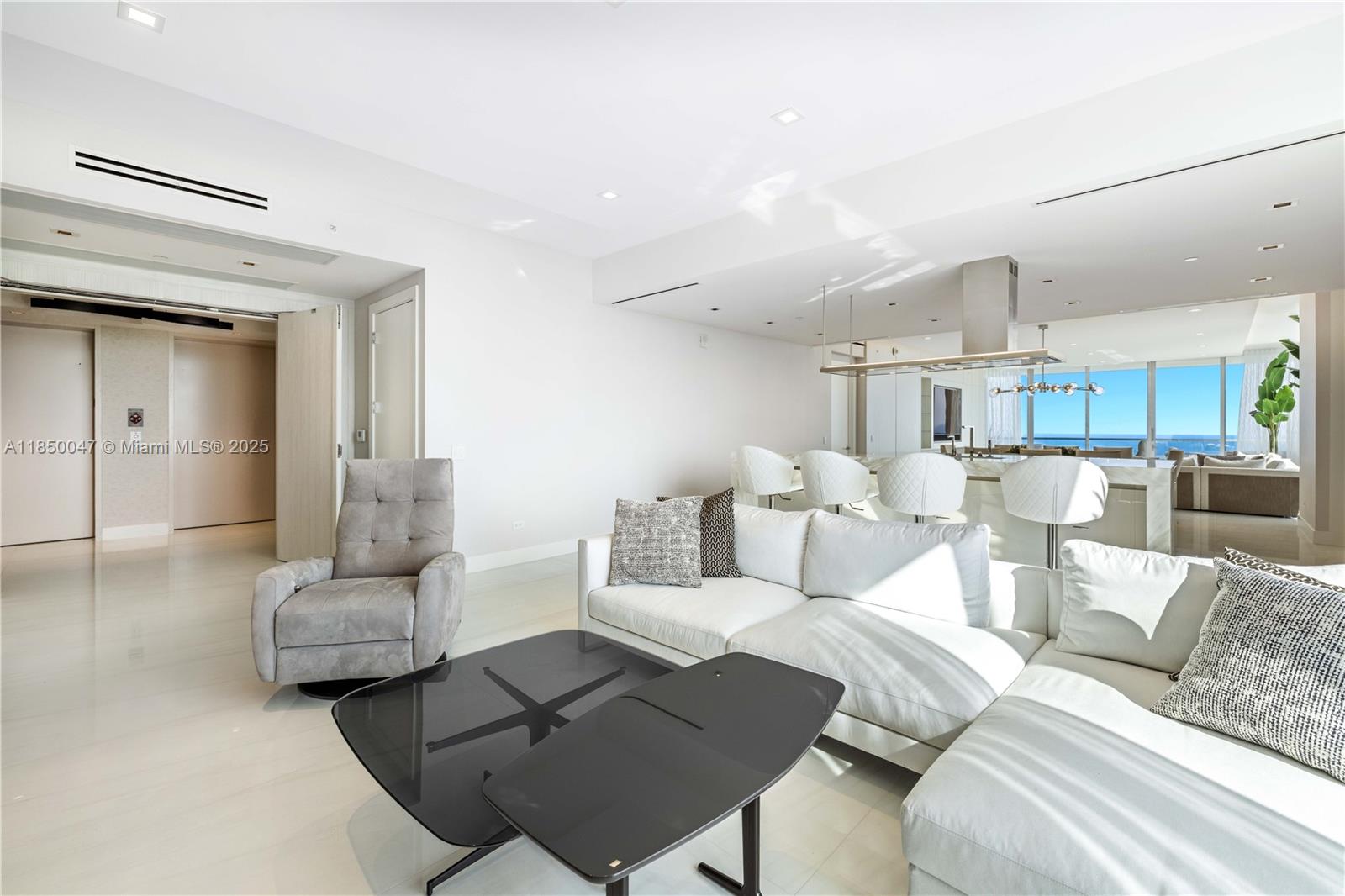 image Turnberry Ocean Club10