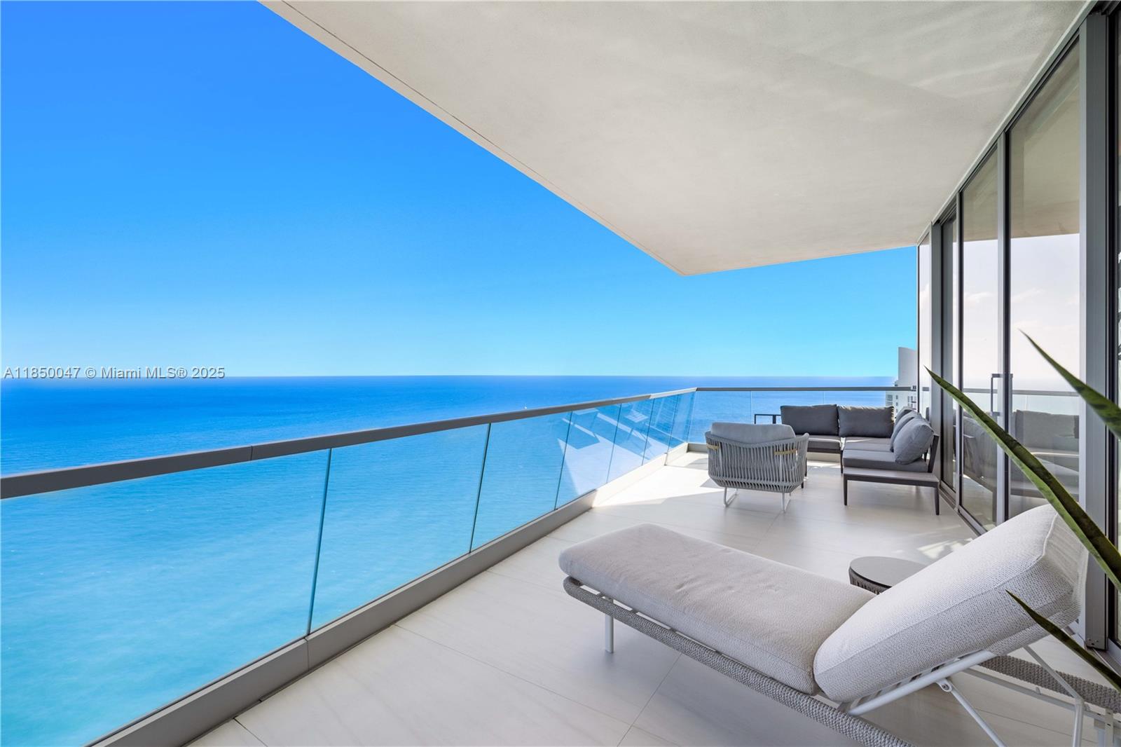 image Turnberry Ocean Club19