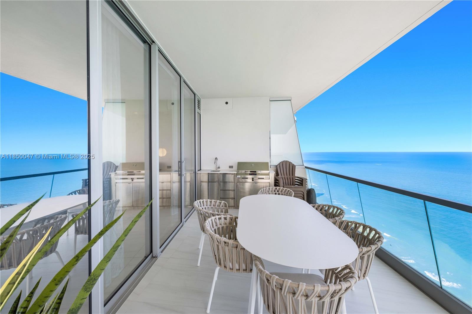 image Turnberry Ocean Club22