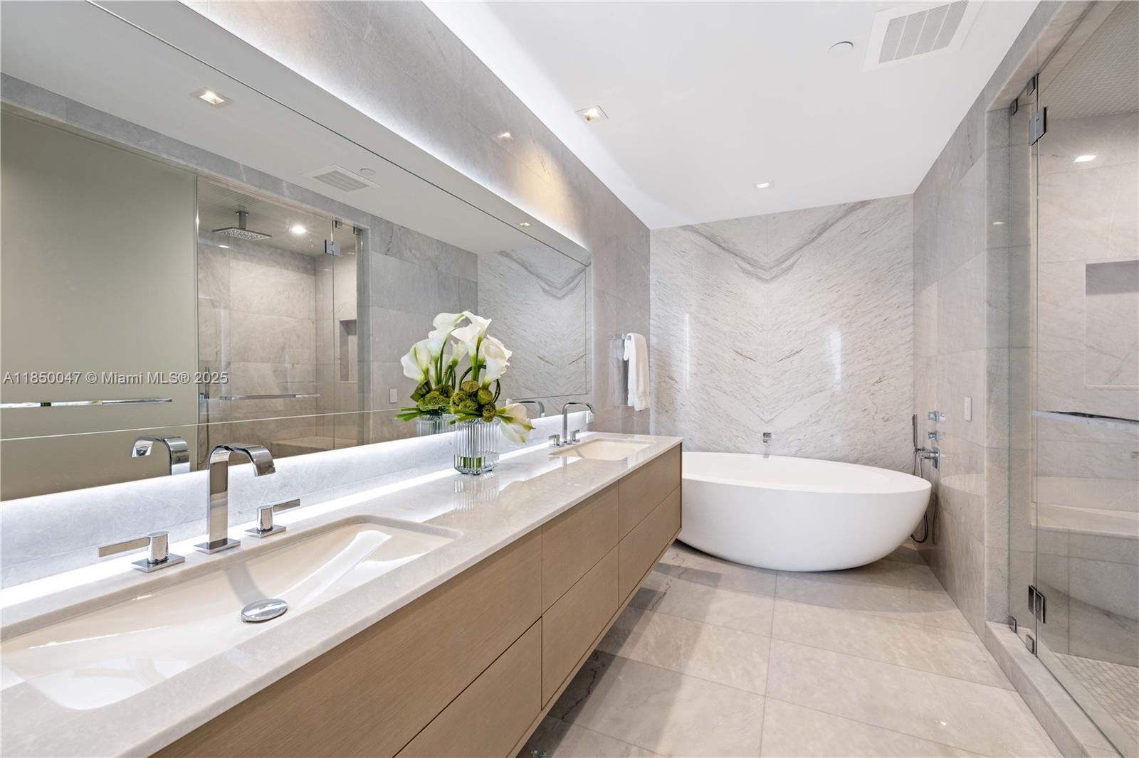 image Turnberry Ocean Club29