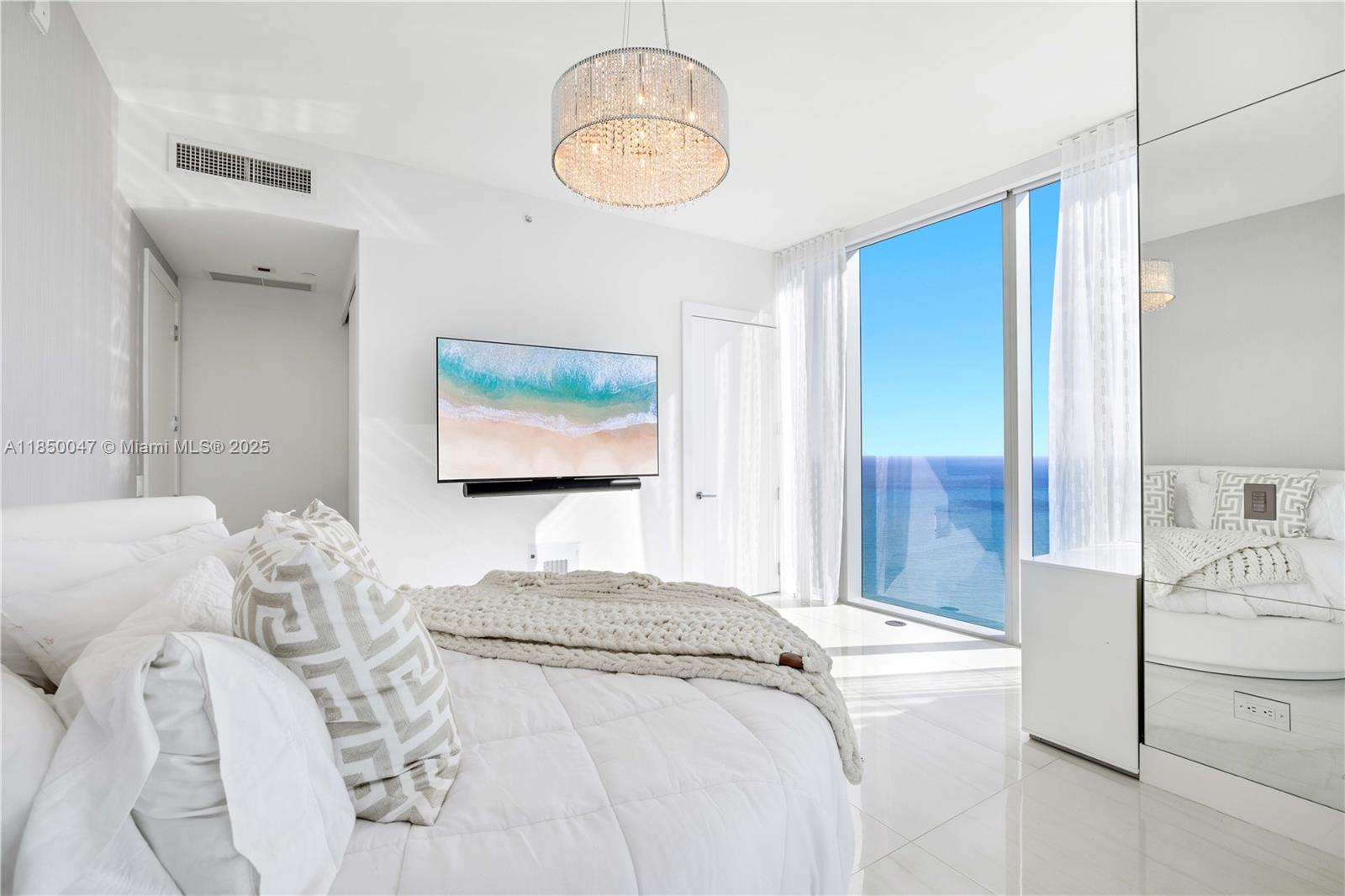 image Turnberry Ocean Club32