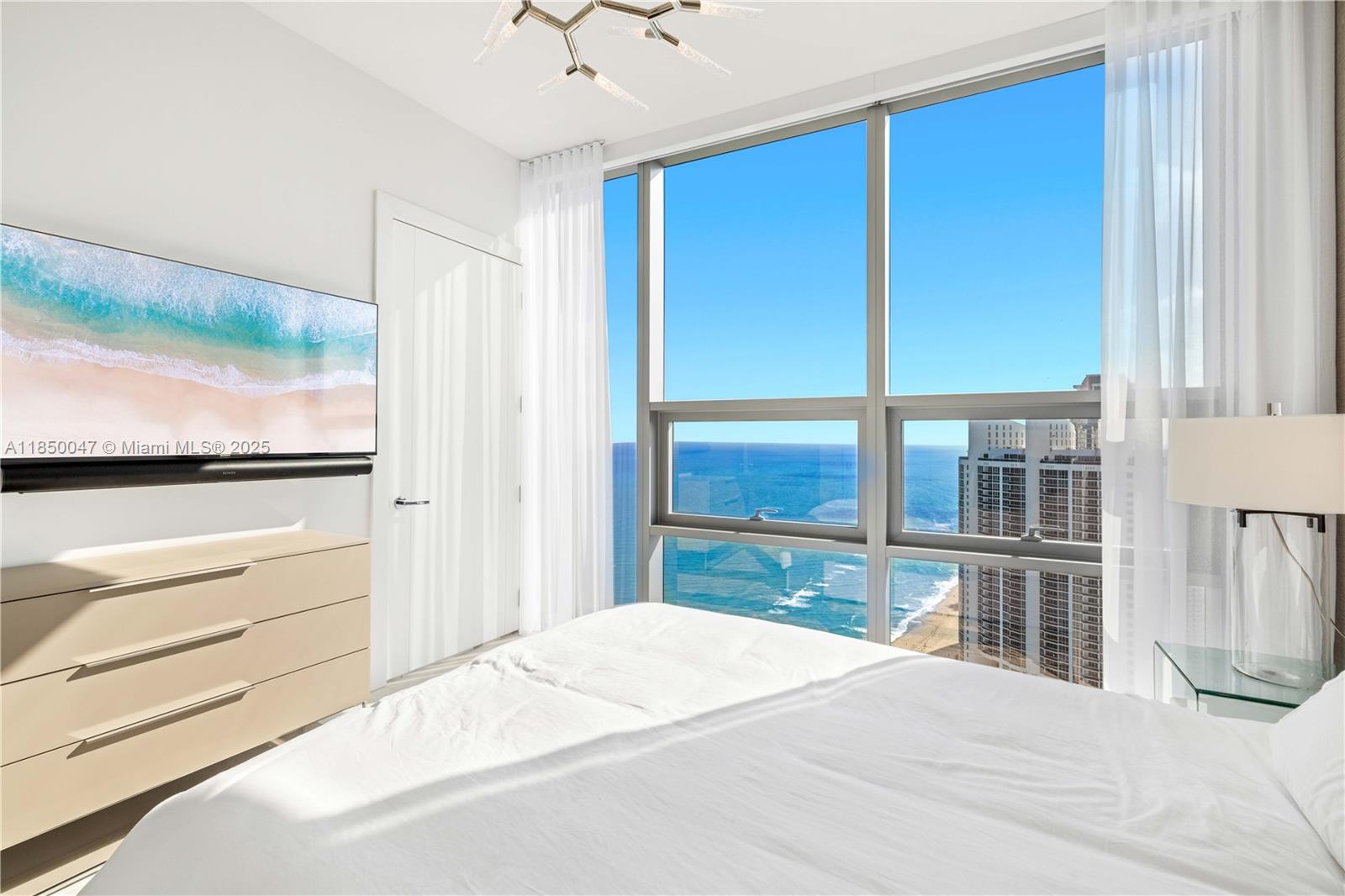 image Turnberry Ocean Club33