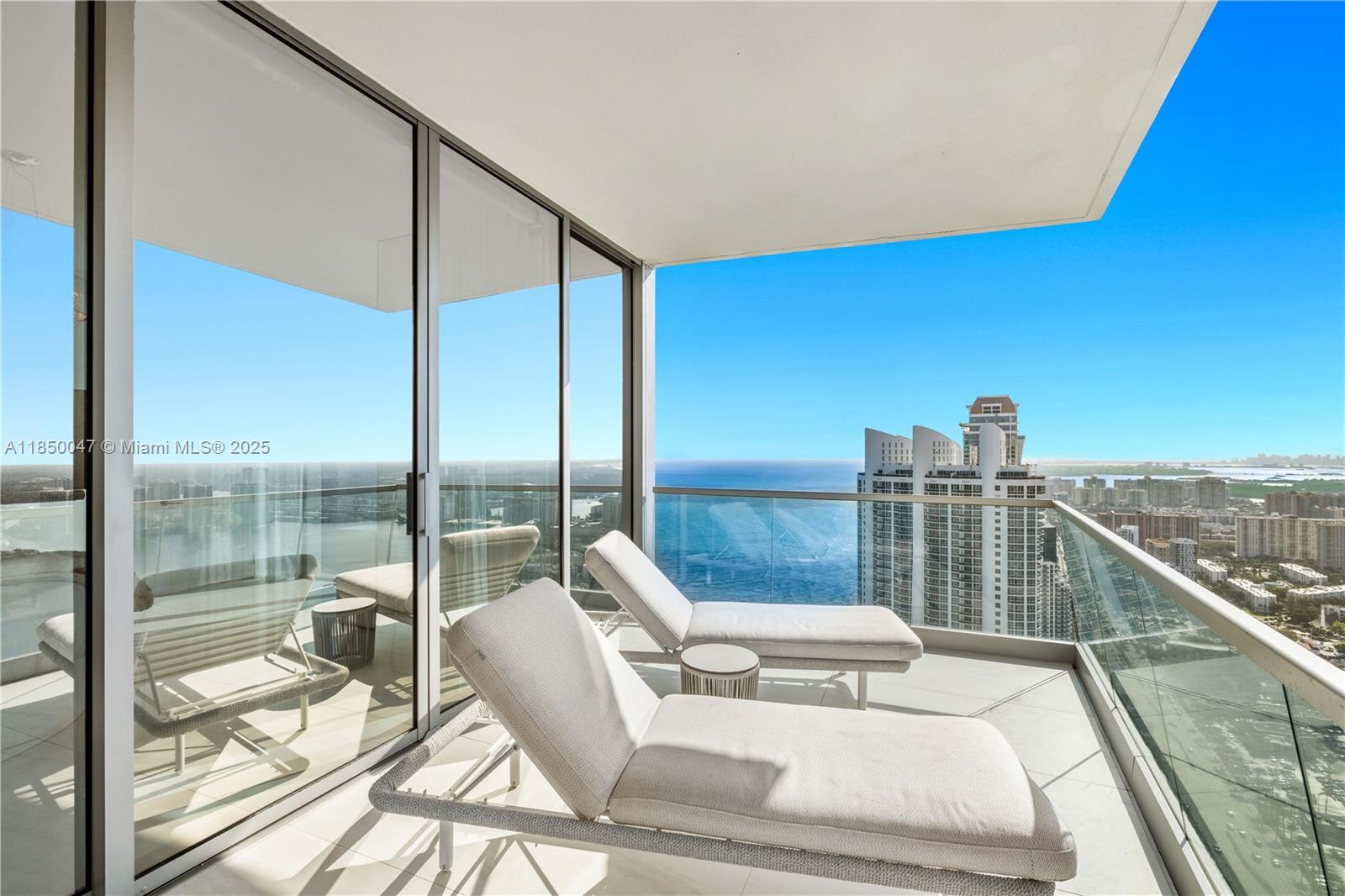 image Turnberry Ocean Club39