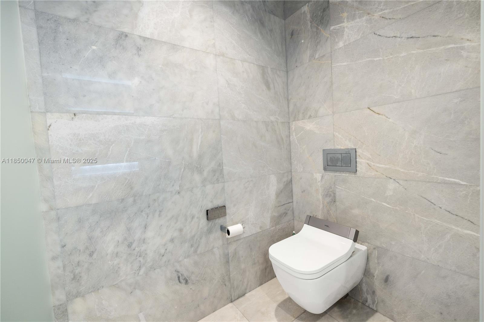 image Turnberry Ocean Club44
