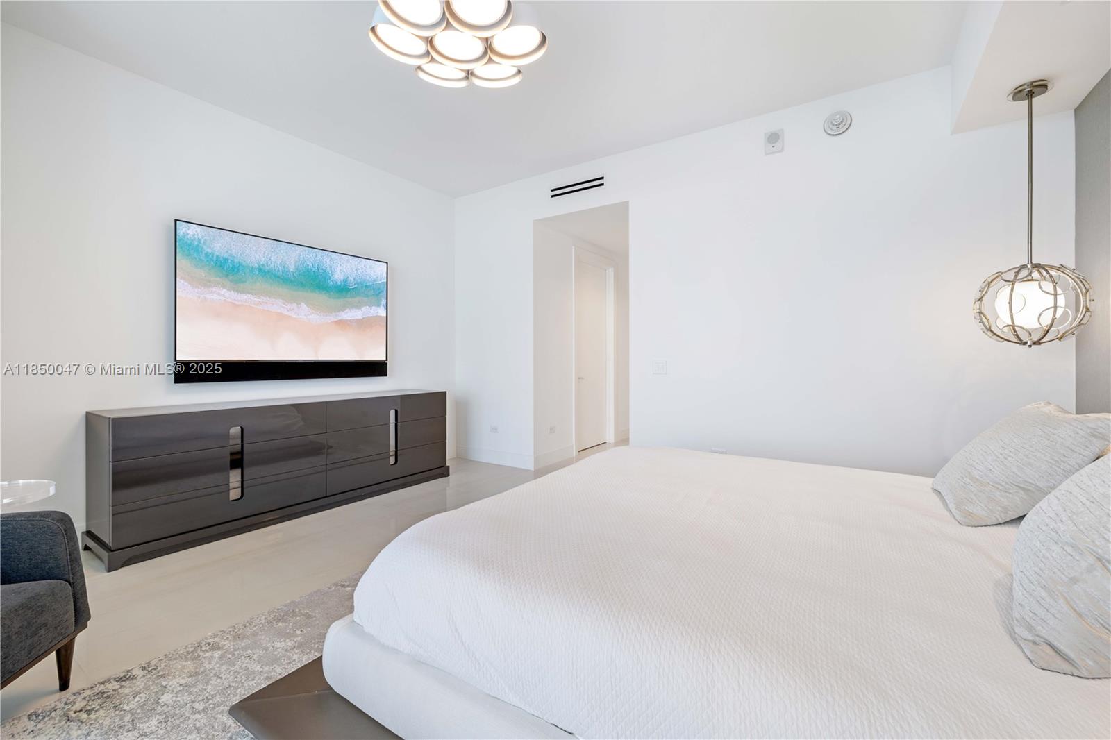 image Turnberry Ocean Club48