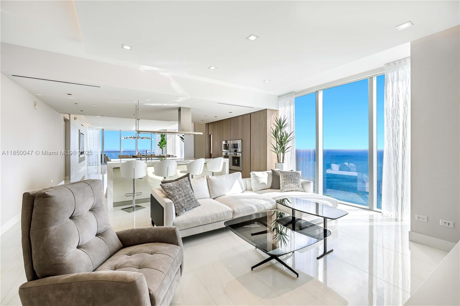 image Turnberry Ocean Club5