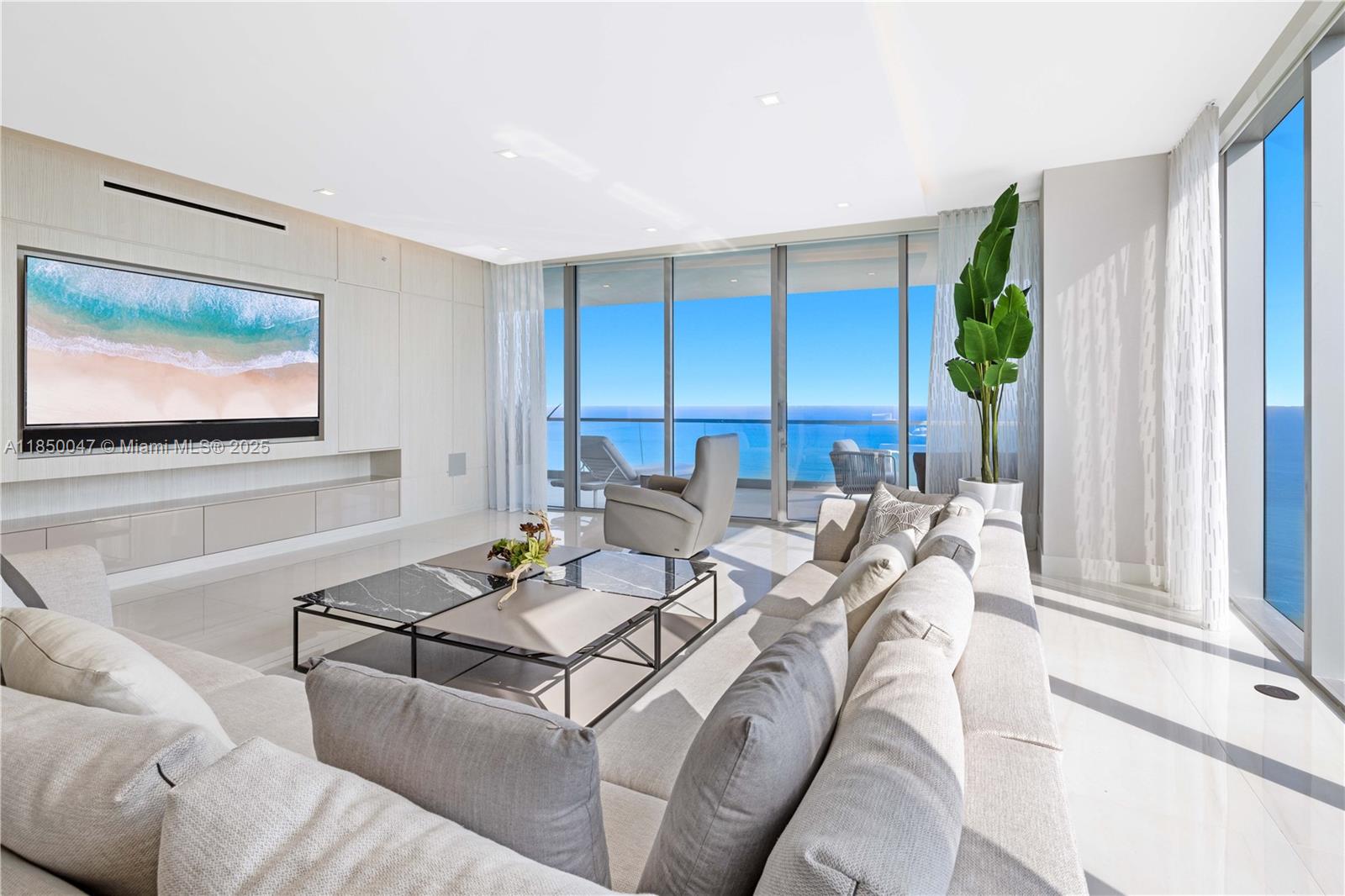image Turnberry Ocean Club8