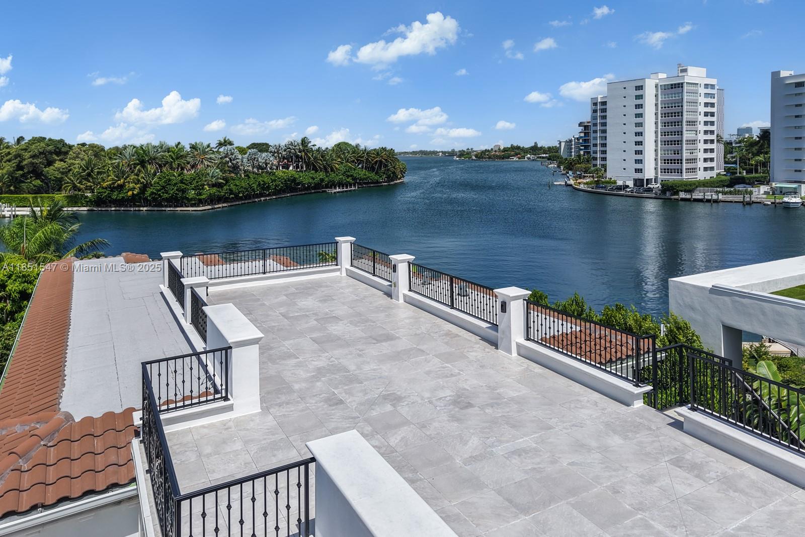 919 92nd St Surfside, FL 33154 919 92nd St Surfside, FL 33154