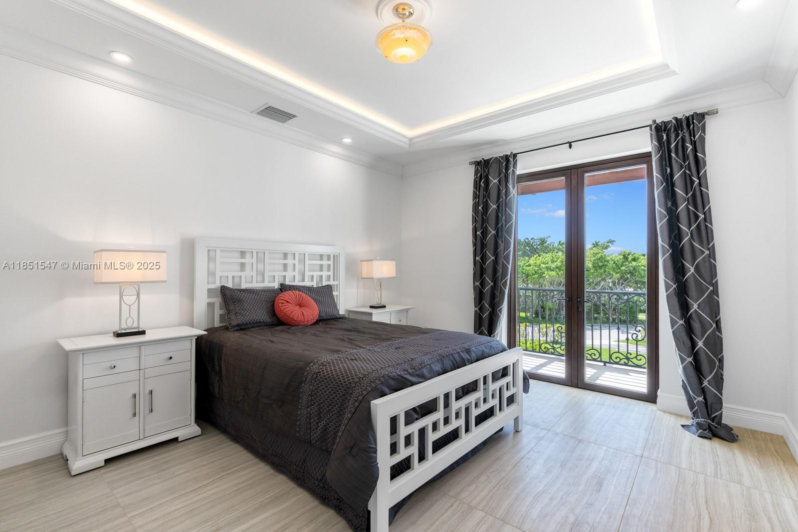 919 92nd St Surfside, FL 33154 919 92nd St Surfside, FL 33154