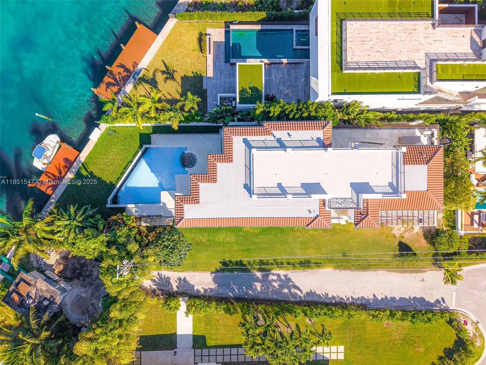 919 92nd St Surfside, FL 33154 919 92nd St Surfside, FL 33154