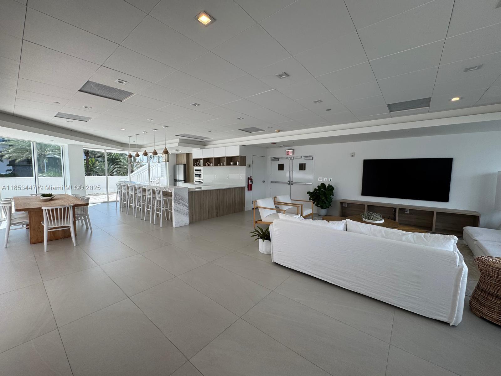 image The Grandview Condo9