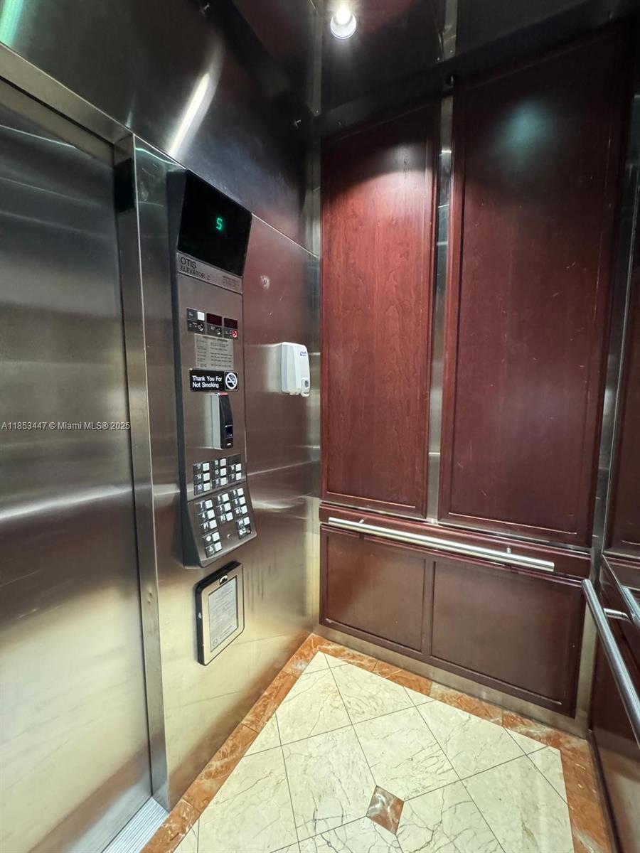 image The Grandview Condo13