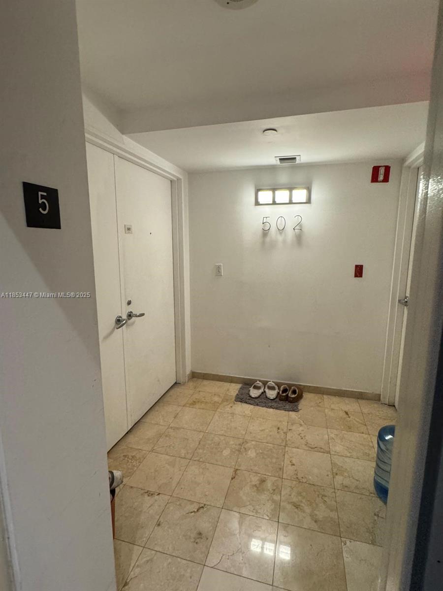 image The Grandview Condo14