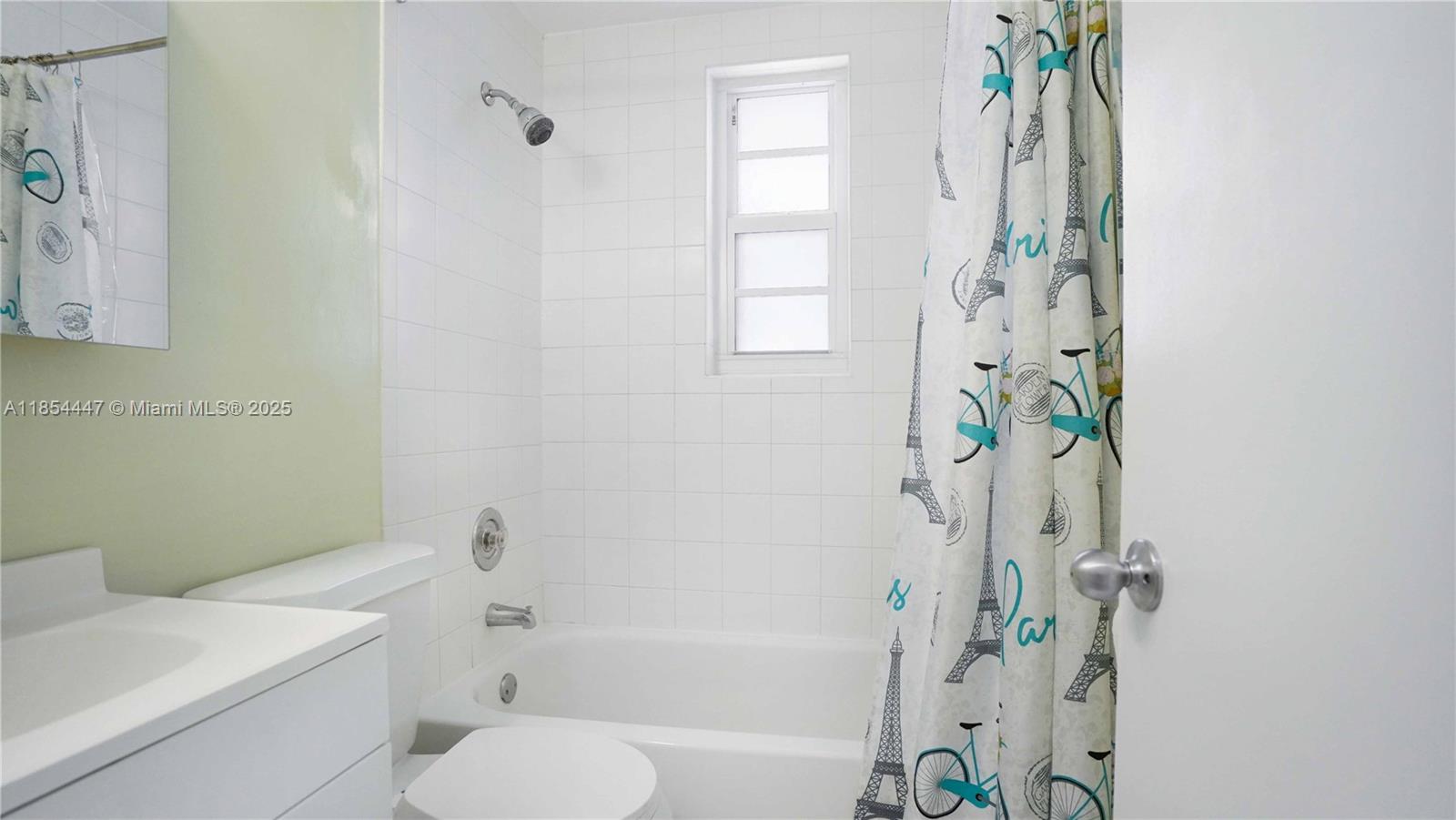 540 15th St #203,Miami Beach, FL 33139