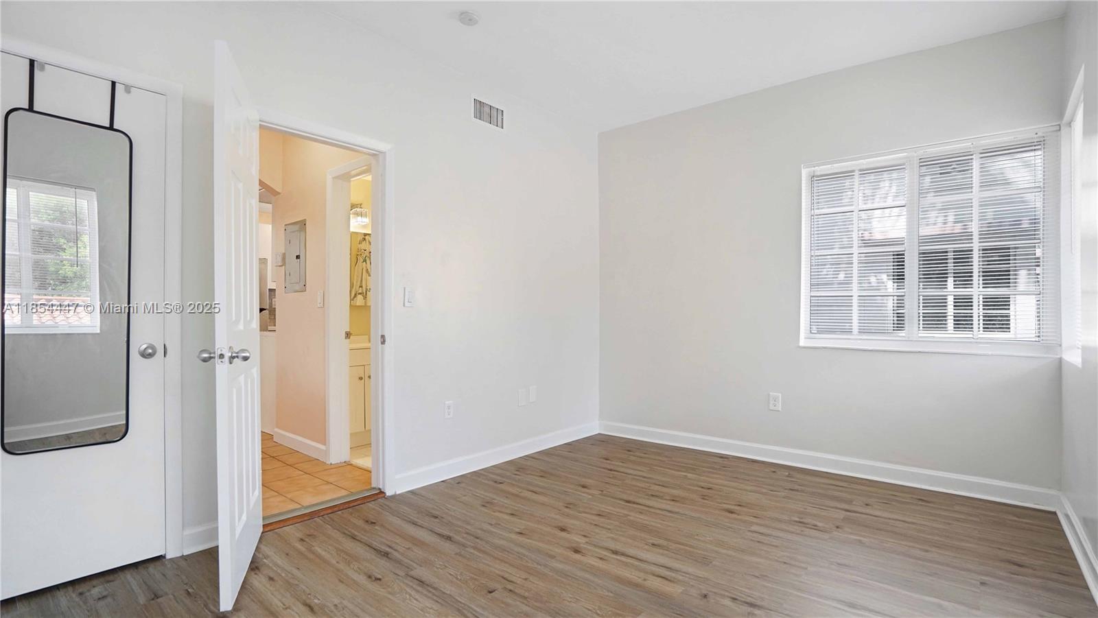 540 15th St #203,Miami Beach, FL 33139