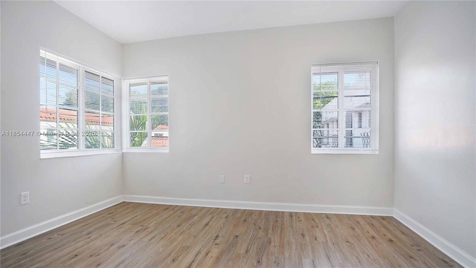 540 15th St #203,Miami Beach, FL 33139