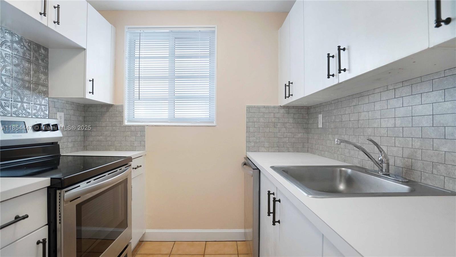 540 15th St #203,Miami Beach, FL 33139