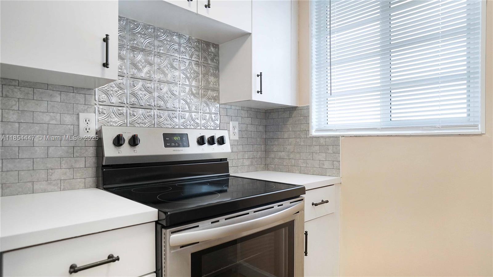 540 15th St #203,Miami Beach, FL 33139