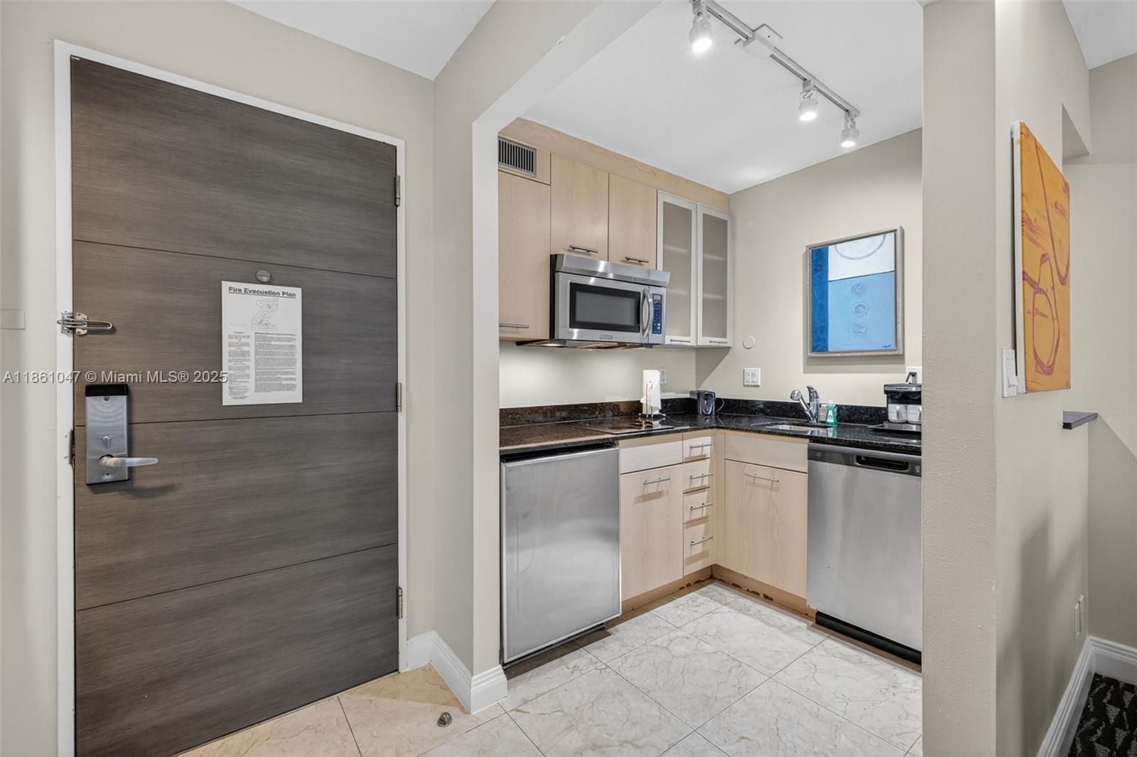 2670 E Sunrise Blvd #1005 Fort Lauderdale, FL 33304 2670 E Sunrise Blvd #1005 Fort Lauderdale, FL 33304