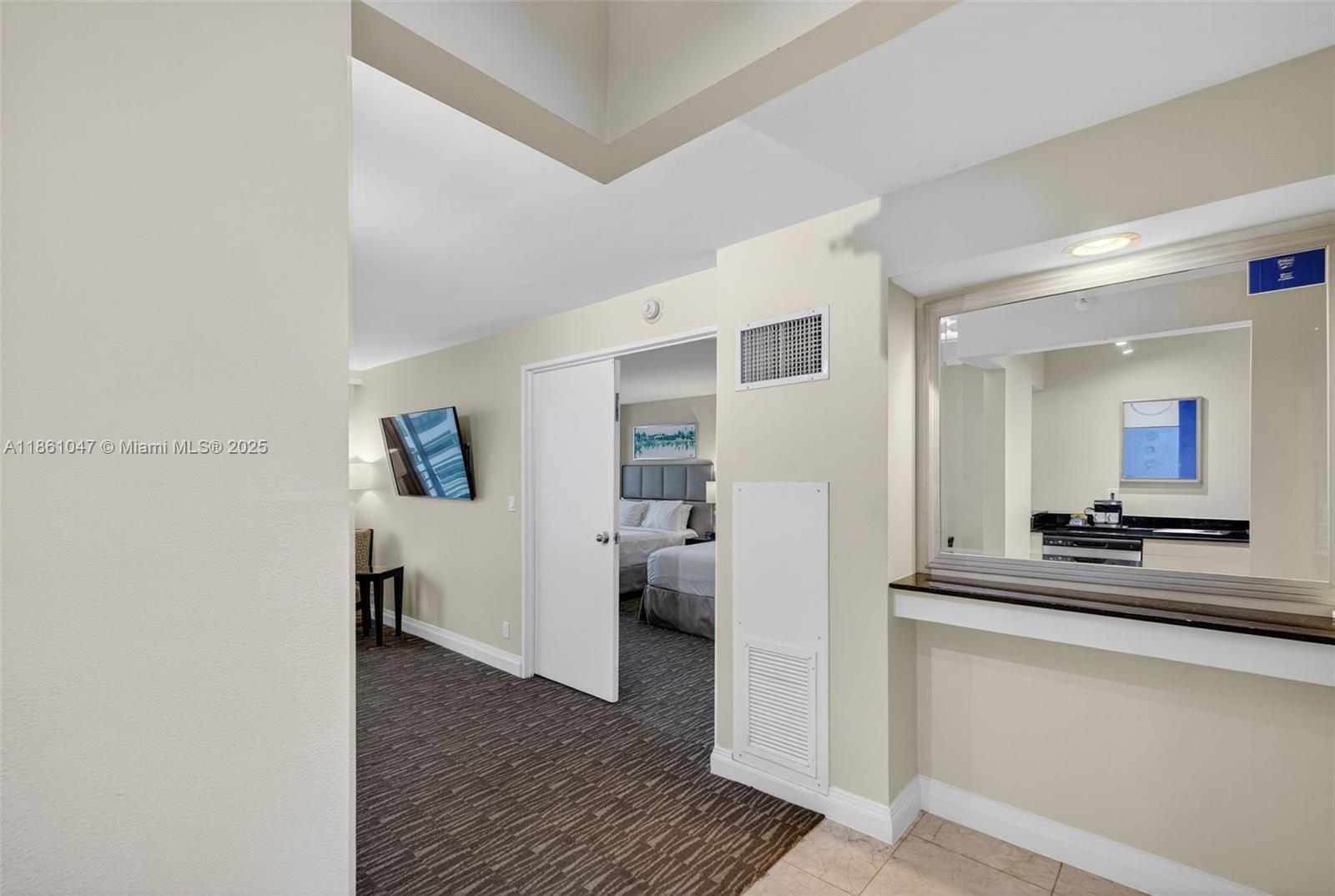 2670 E Sunrise Blvd #1005 Fort Lauderdale, FL 33304 2670 E Sunrise Blvd #1005 Fort Lauderdale, FL 33304