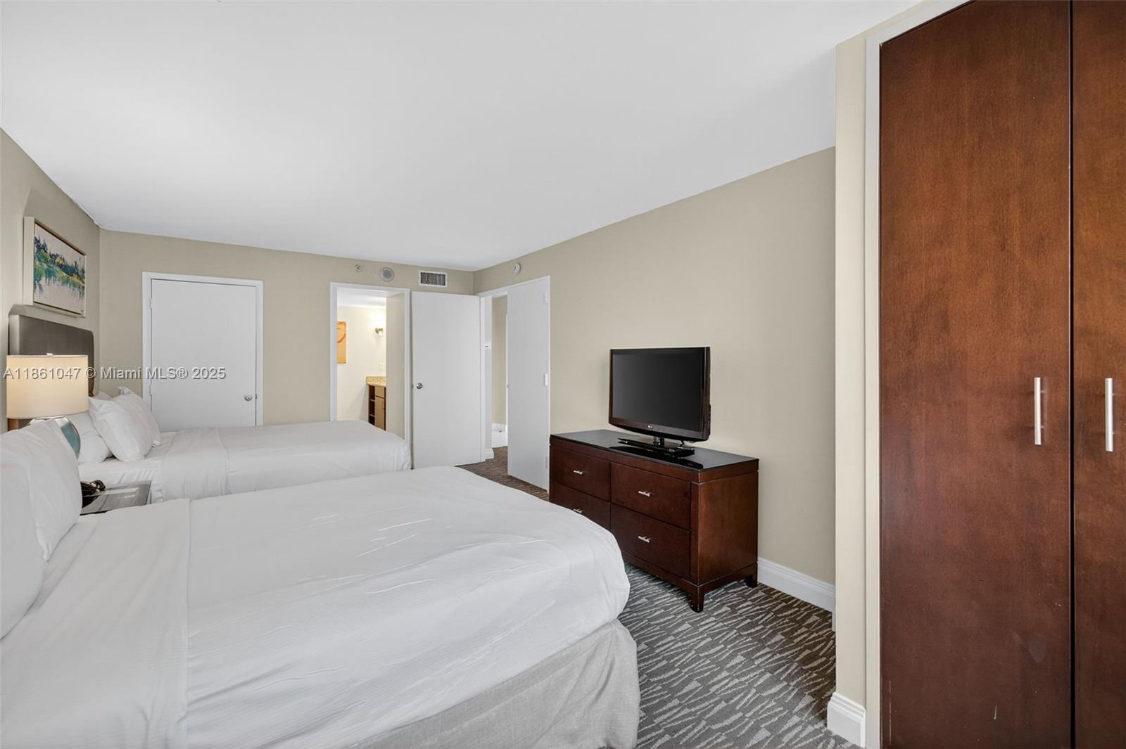 2670 E Sunrise Blvd #1005 Fort Lauderdale, FL 33304 2670 E Sunrise Blvd #1005 Fort Lauderdale, FL 33304