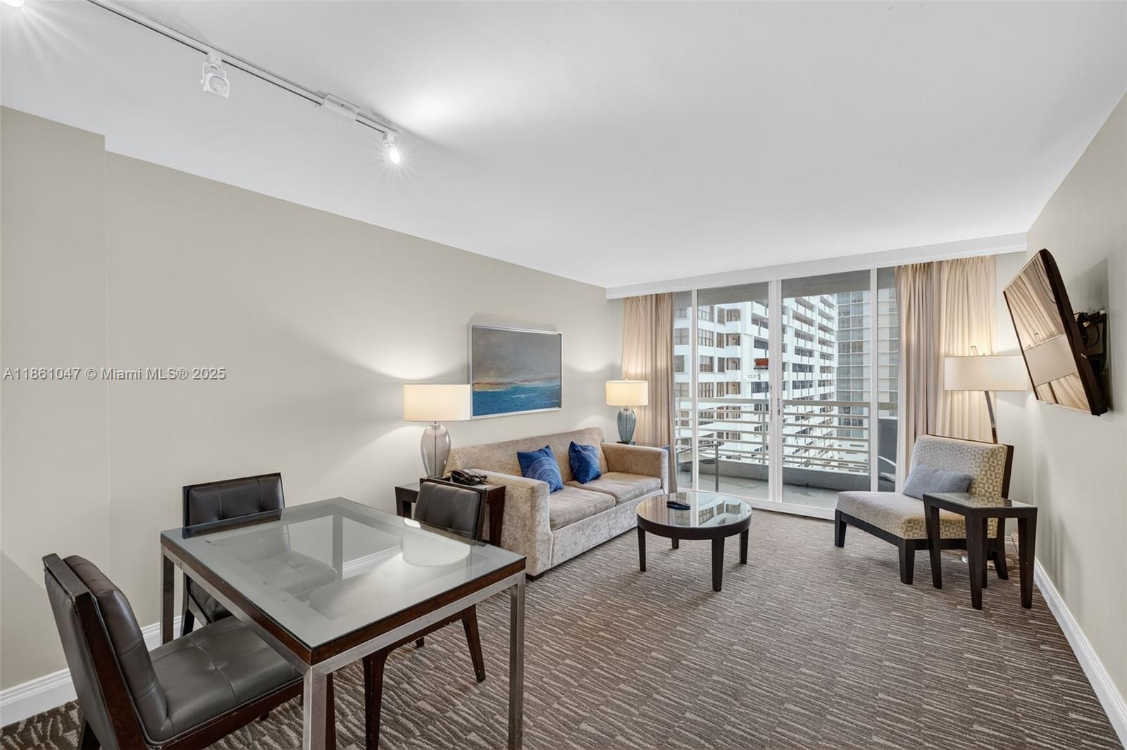 2670 E Sunrise Blvd #1005 Fort Lauderdale, FL 33304 2670 E Sunrise Blvd #1005 Fort Lauderdale, FL 33304