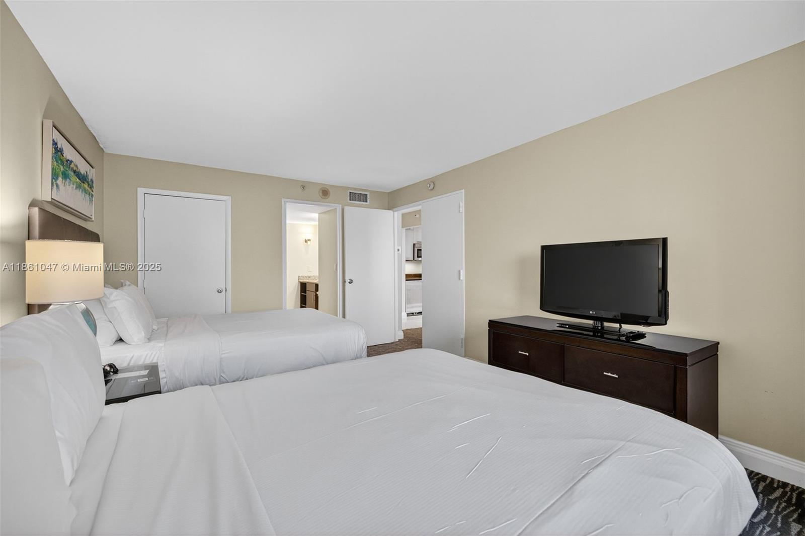 2670 E Sunrise Blvd #1005 Fort Lauderdale, FL 33304 2670 E Sunrise Blvd #1005 Fort Lauderdale, FL 33304