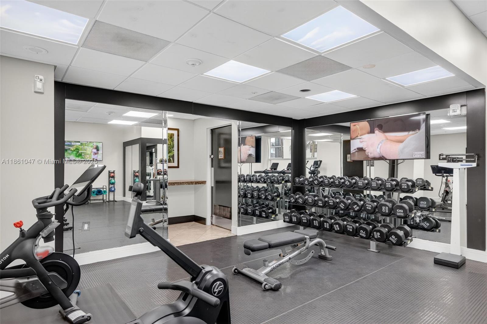 2670 E Sunrise Blvd #1005 Fort Lauderdale, FL 33304 2670 E Sunrise Blvd #1005 Fort Lauderdale, FL 33304