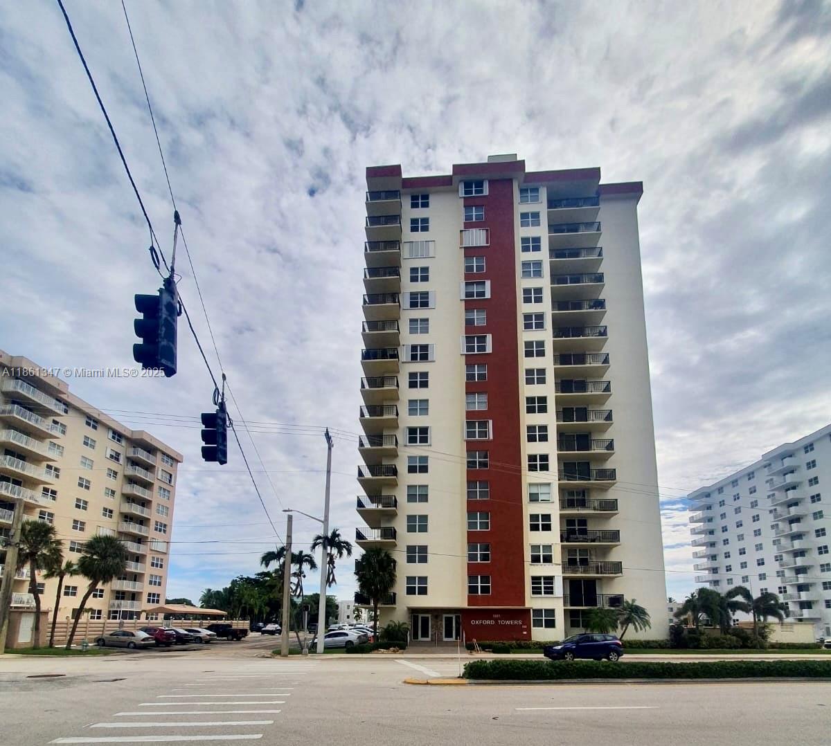 1501 S Ocean Dr #205
