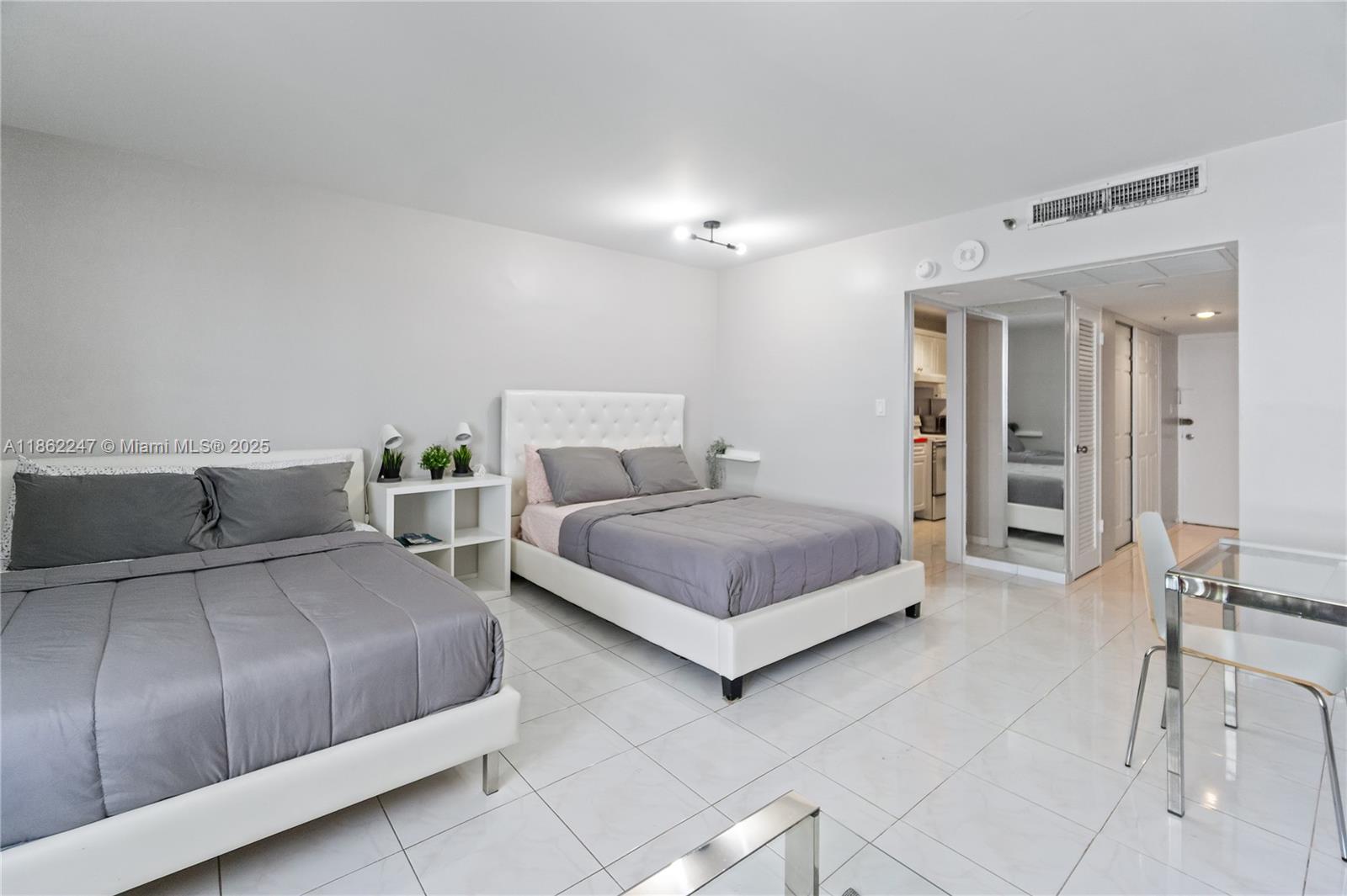 image THE DECOPLAGE CONDO7