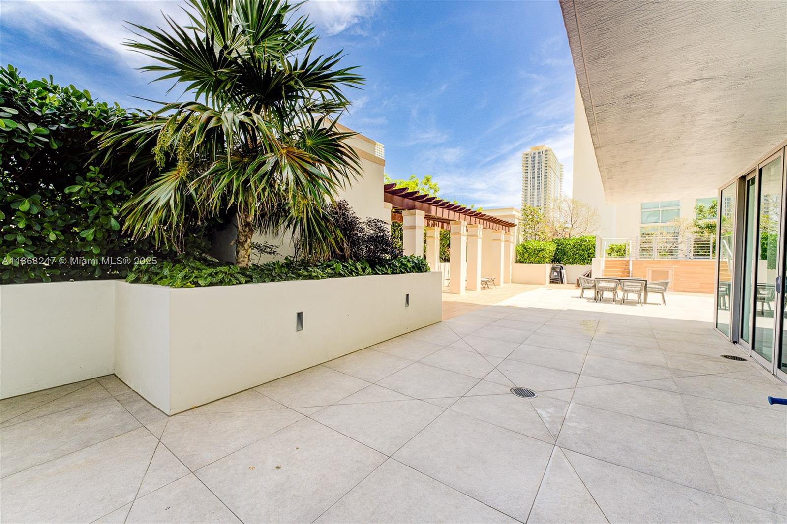 image Parque Towers Condo16