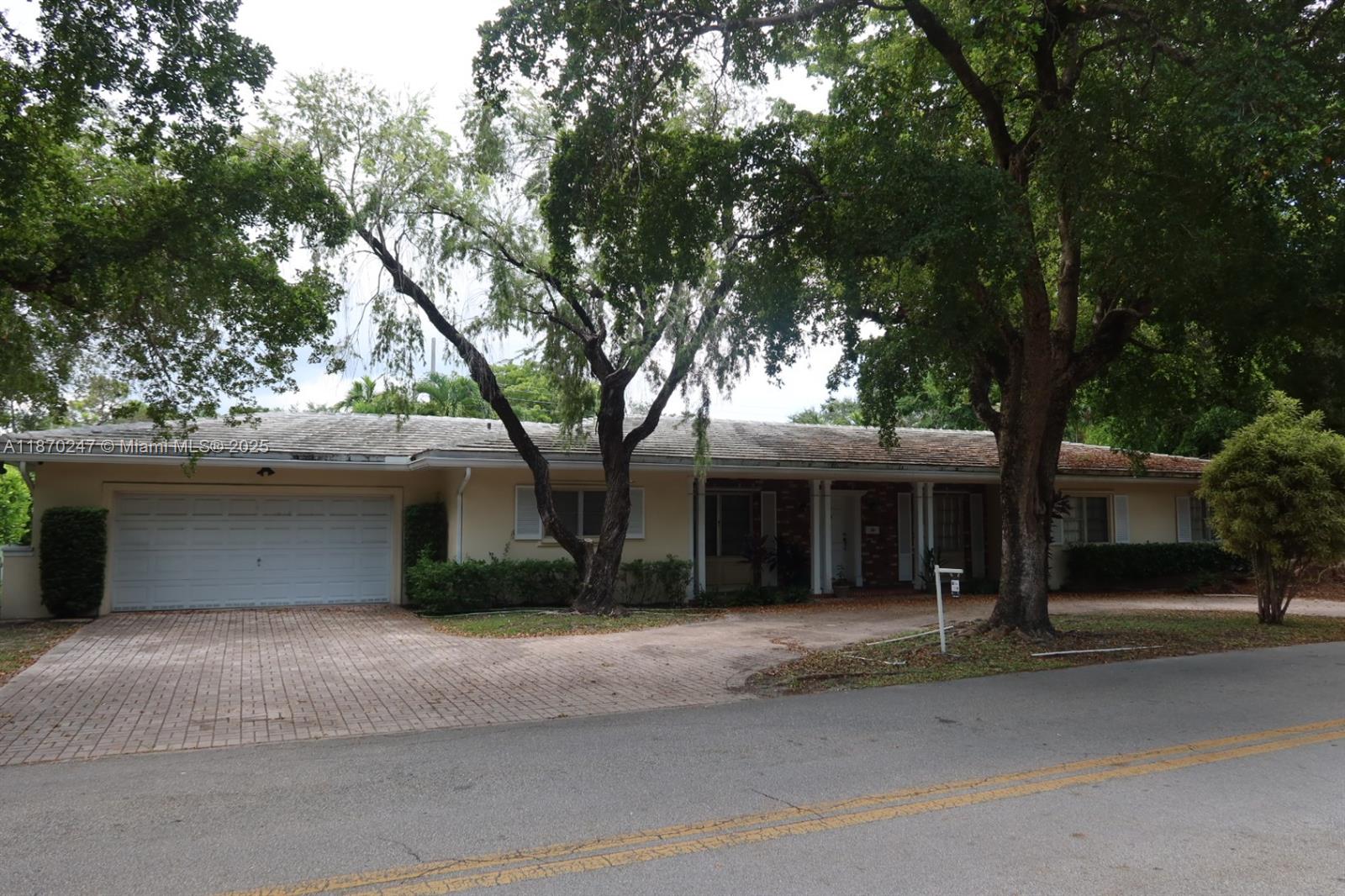 189 Edgewater Dr
