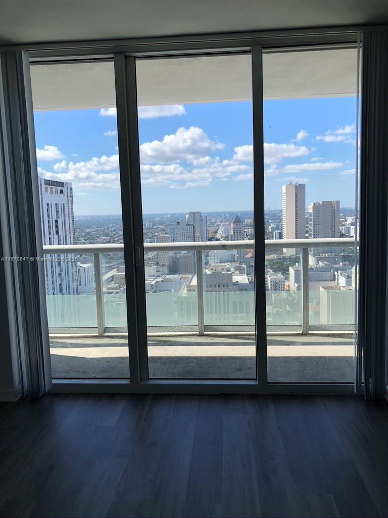 50 Biscayne Blvd #3809