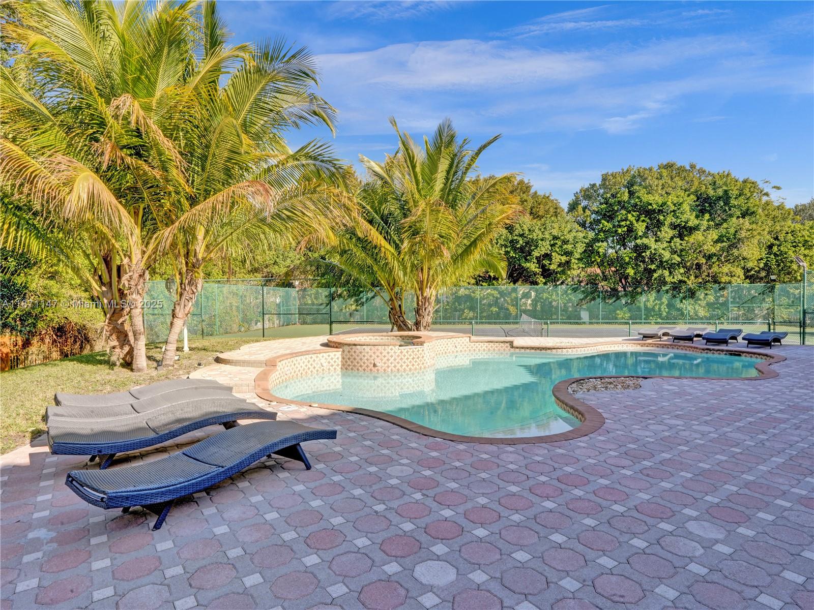 3079 Old Still Ln Weston, FL 33331