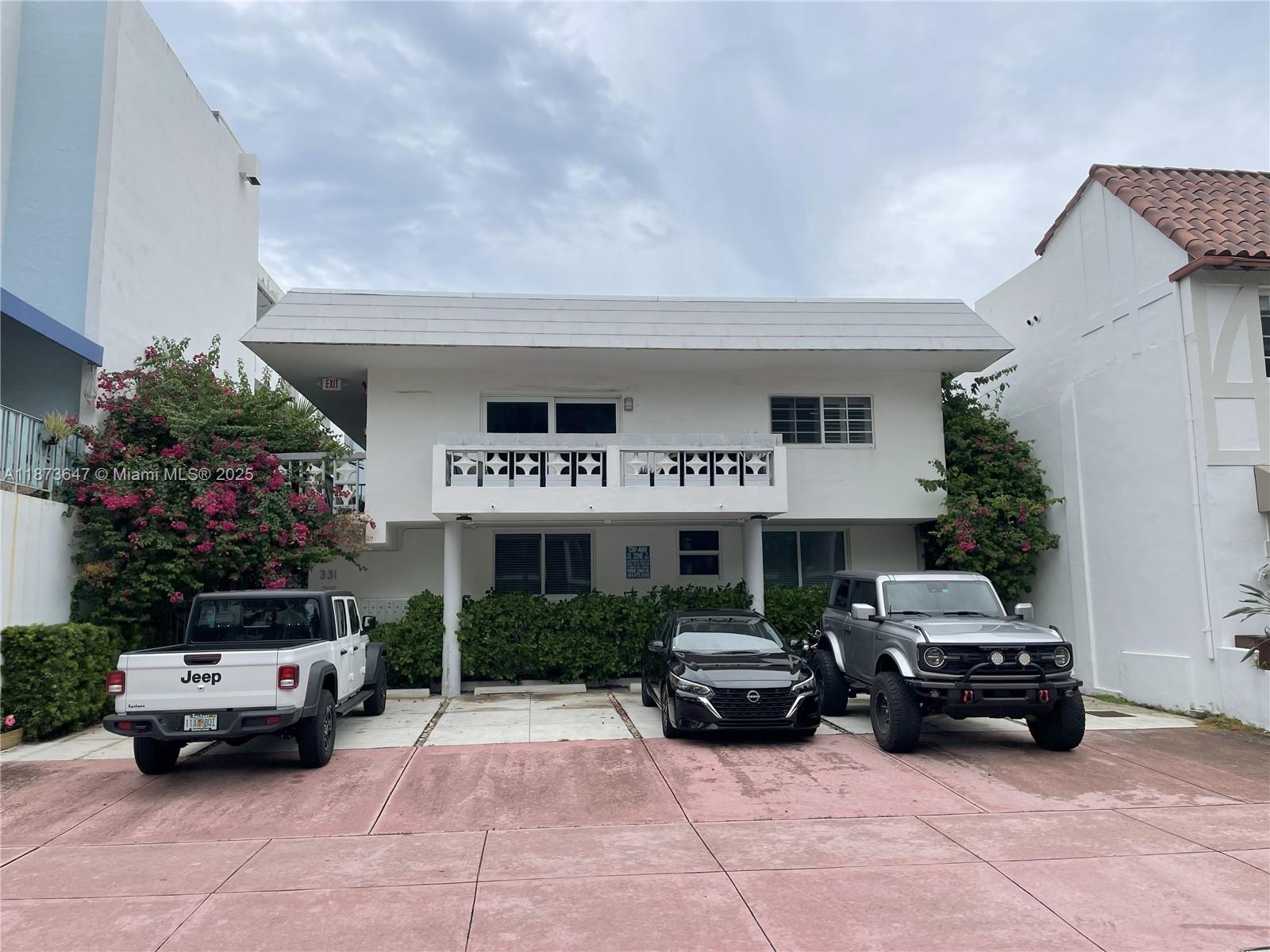 331 Collins Ave #12