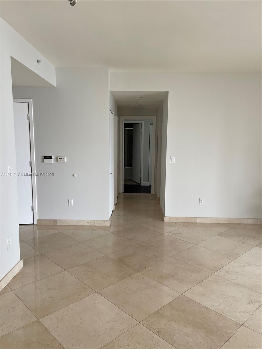 image Carbonell Condo9