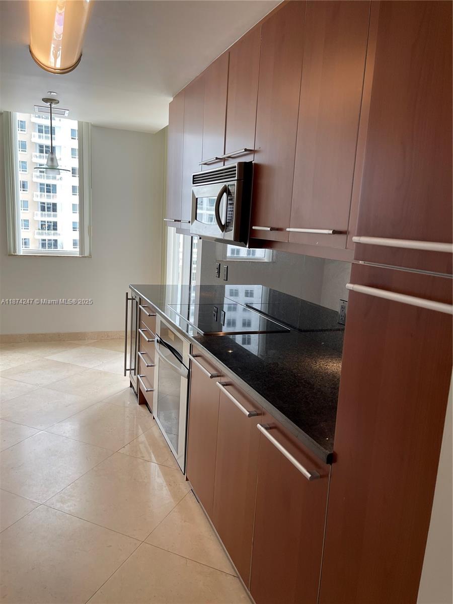 image Carbonell Condo6