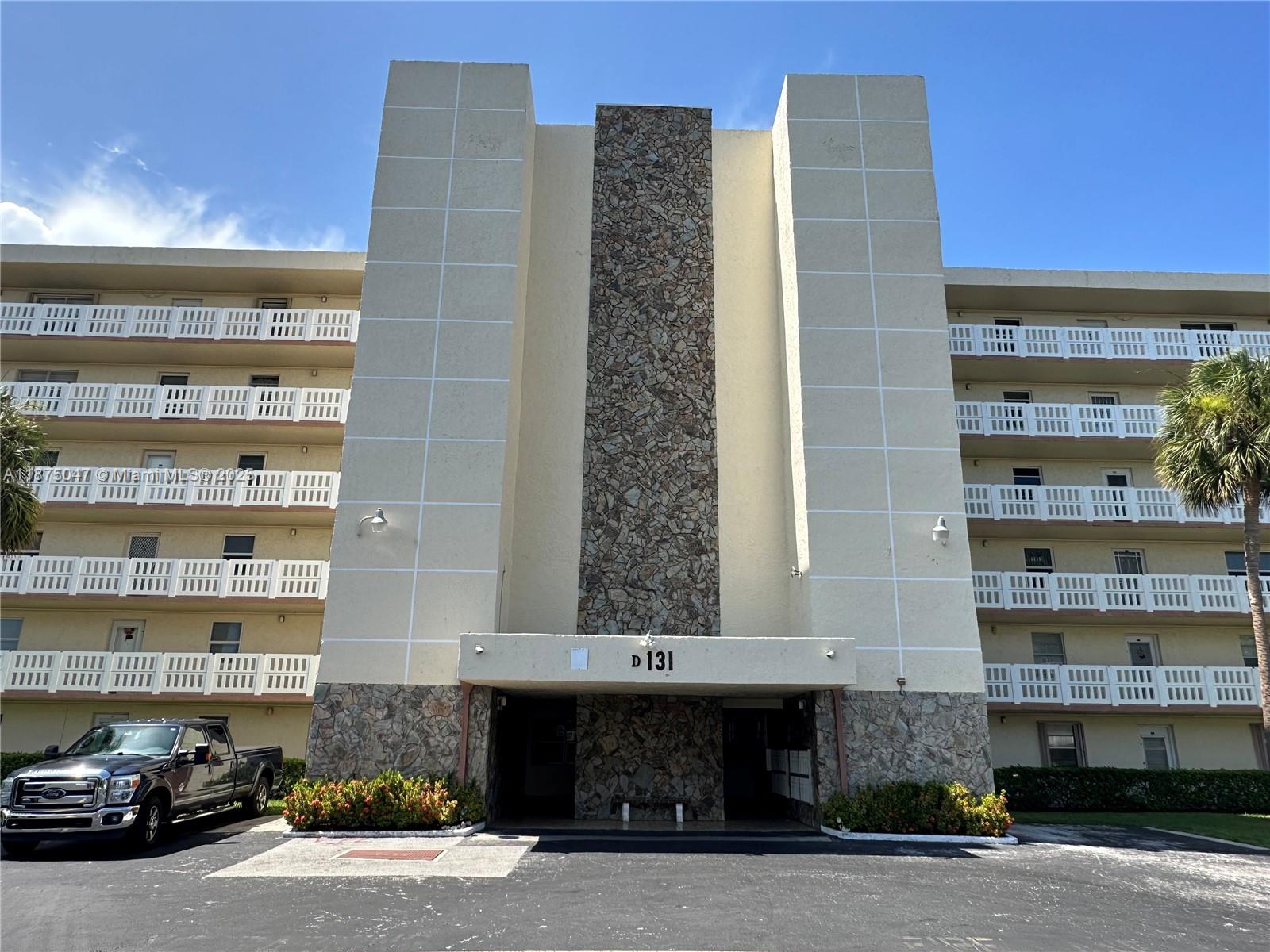 131 SE 3rd Ave #301