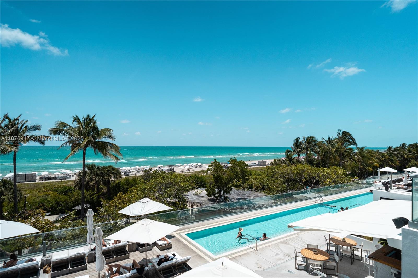 image Roney Palace Condo14