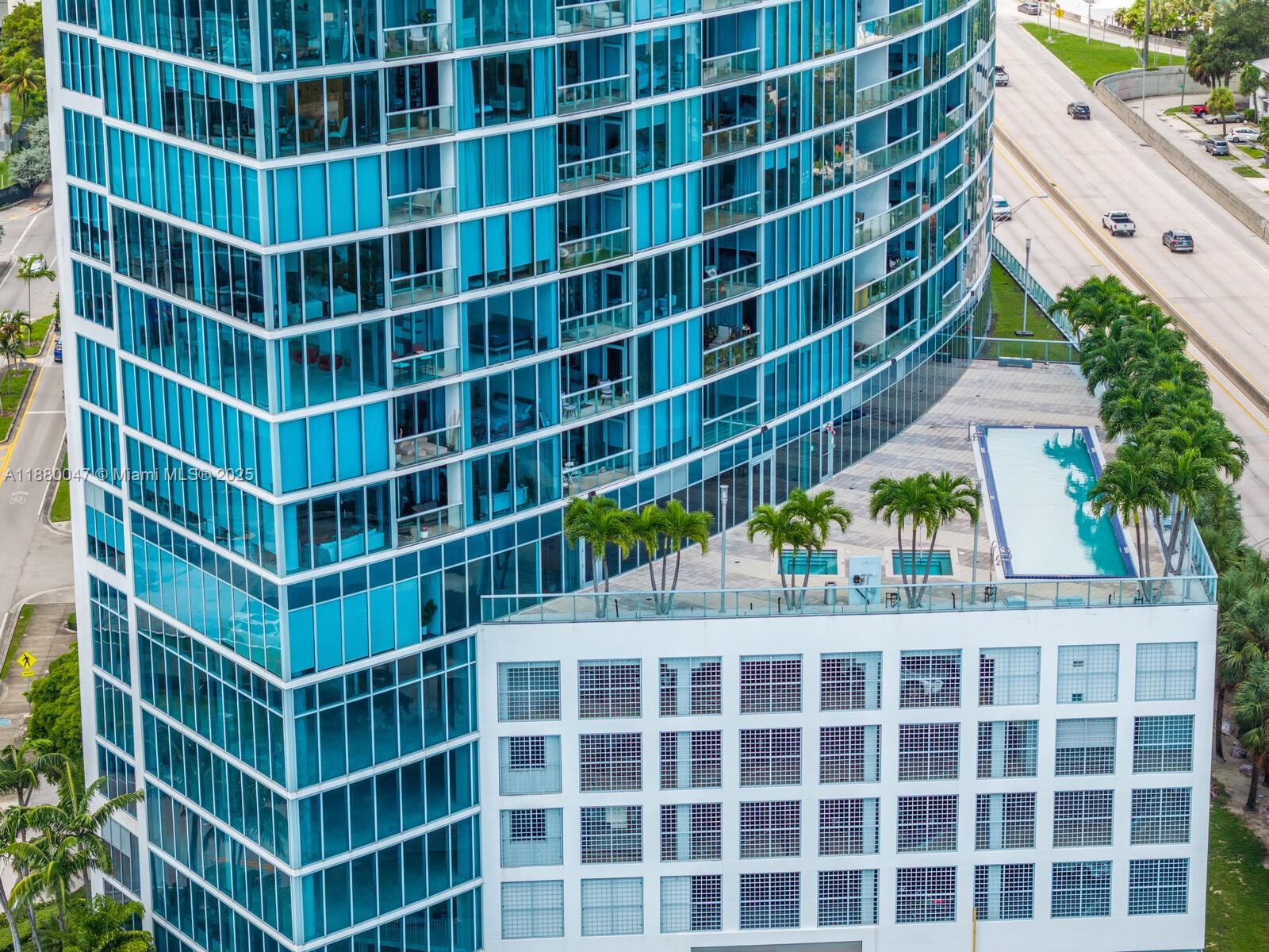 image Blue On The Bay Condo37