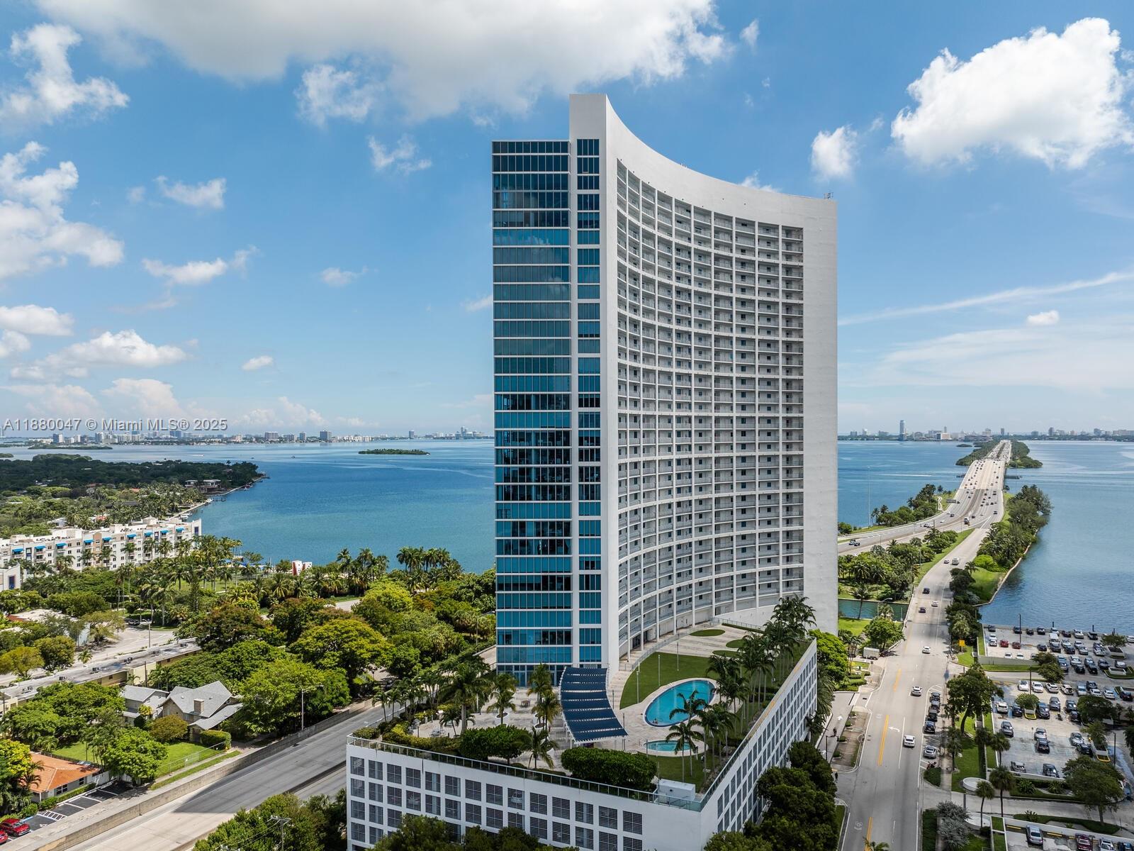 image Blue On The Bay Condo3